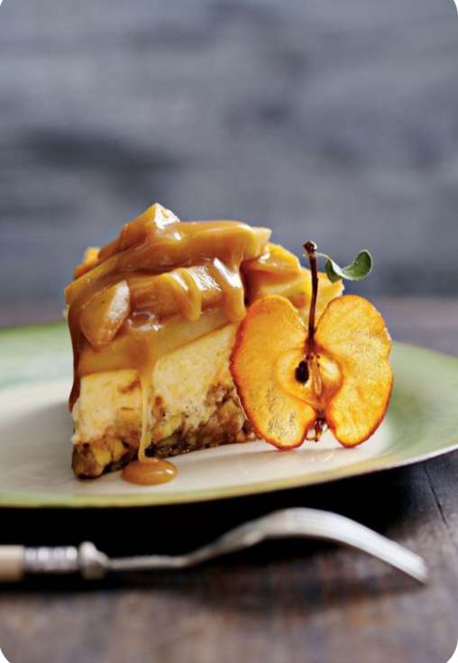 UPSIDE-DOWN CAKE WITH APPLE & CARAMEL